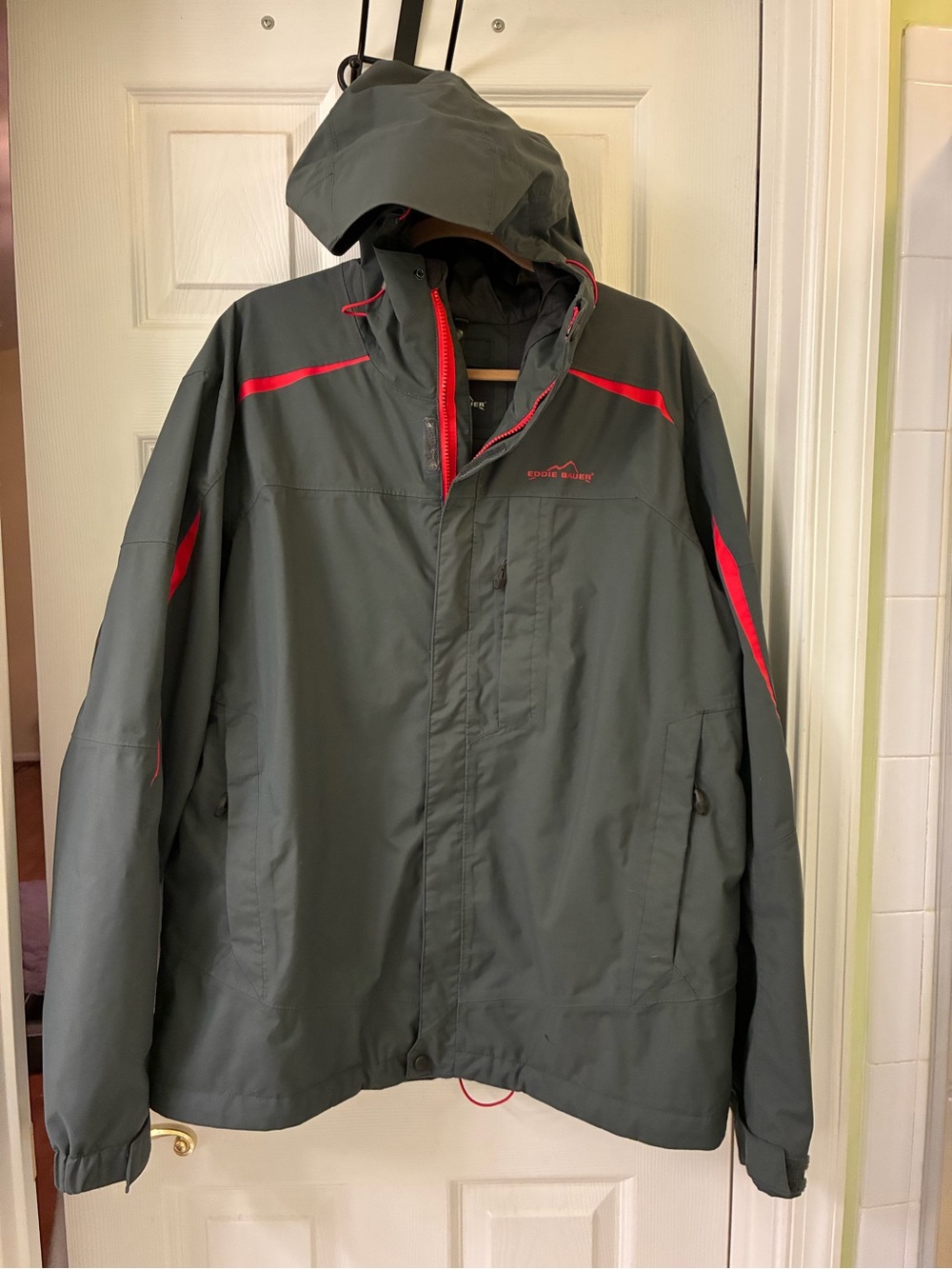 Eddie Bauer XL windbreaker coat jacket Performance Rain Coat Hooded zip pockets